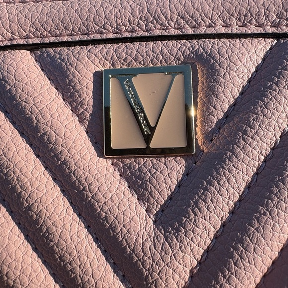 Victoria's Secret Pink Quilted Wallet - Picture 2 of 9